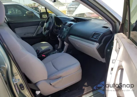 2014 Subaru Forester 2.5I Premium z USA, uszkodzony, nr VIN JF2SJAEC0EH543518